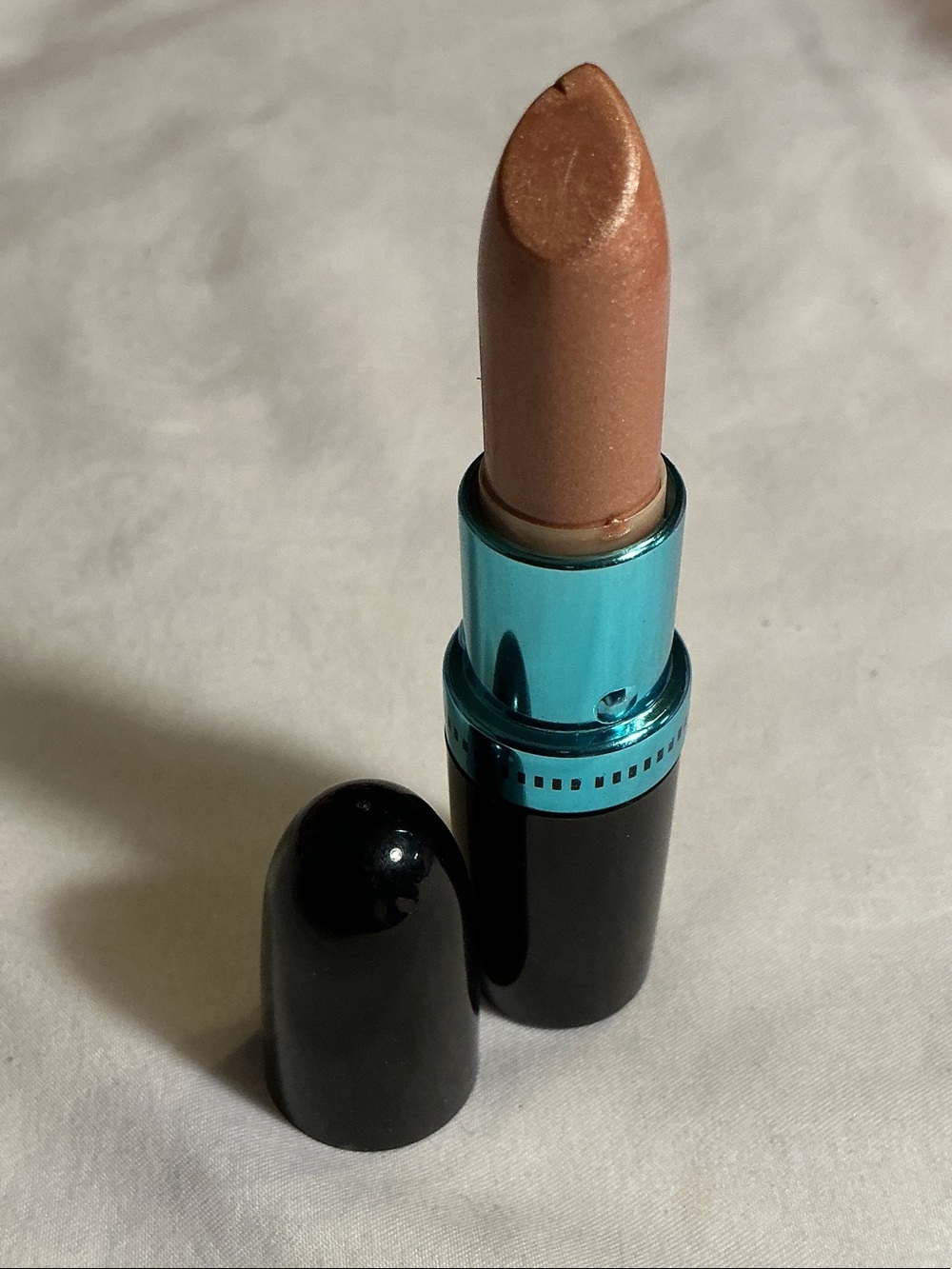NEW Shimmery Bronze Lipstick - Warm Bronze Shade (one stick is nicked at top)
